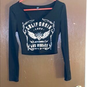 💋 SHEIN Black California Graphic Long Sleeve Top brand new